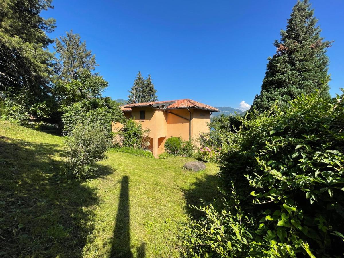 Appartamento Lake View Di Villa Giuliana Сулцано Екстериор снимка